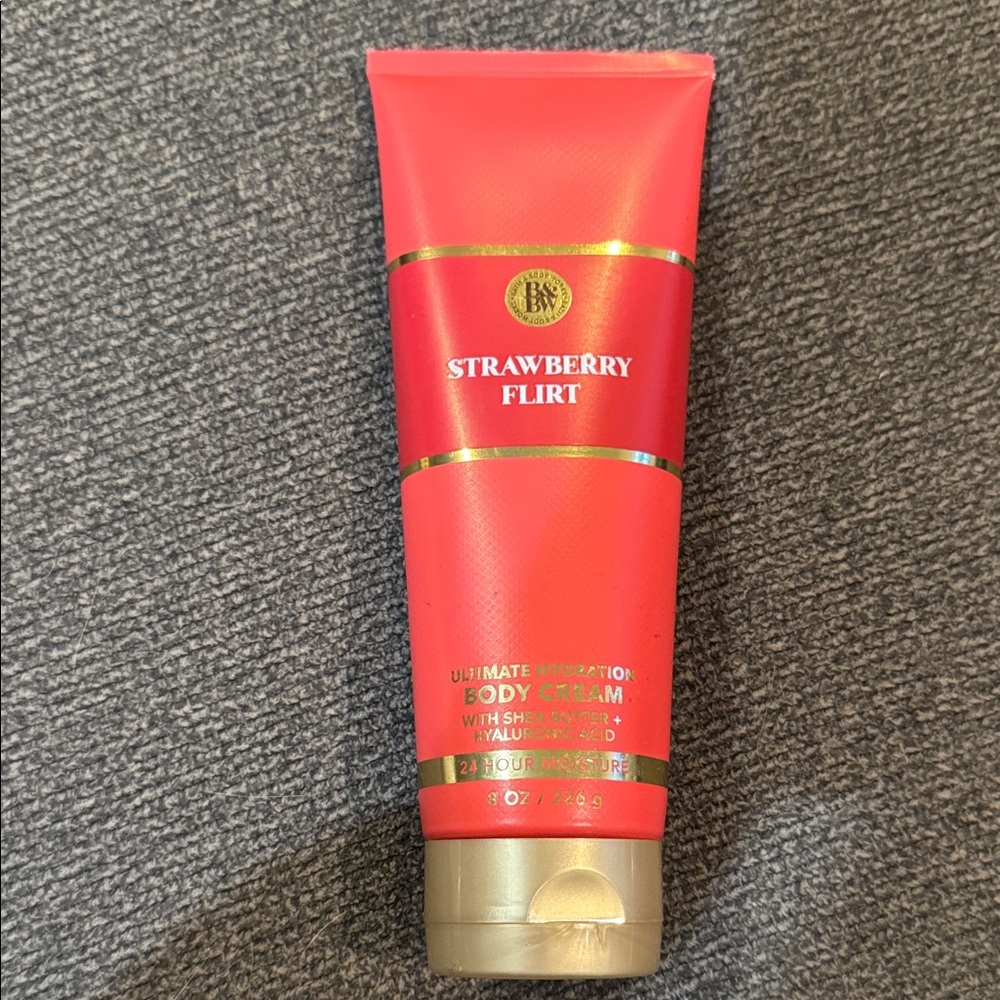 Bath & Body Works Strawberry Flirt Body Cream - Red and Gold